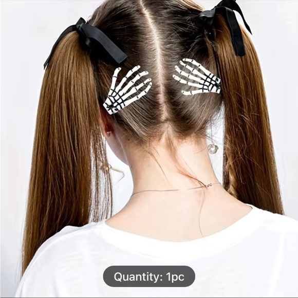 KOOL SKELETON CLIPS HAIR☠️🎃👻 - Picture 2 of 8